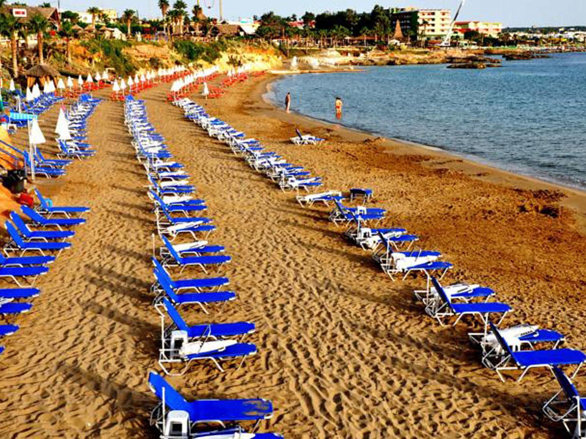 Greta Beach Аниссарас Экстерьер фото